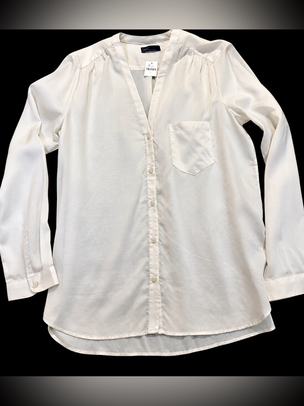 GAP Womens Soft V-Neck Button Front Shirt Ivory Lyocell Blouse L NEW‎